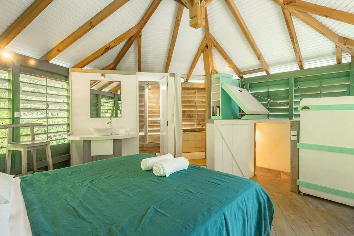 Bungalow Ixora, Bord De Mer レザンセス・ダルレット マルティニーク